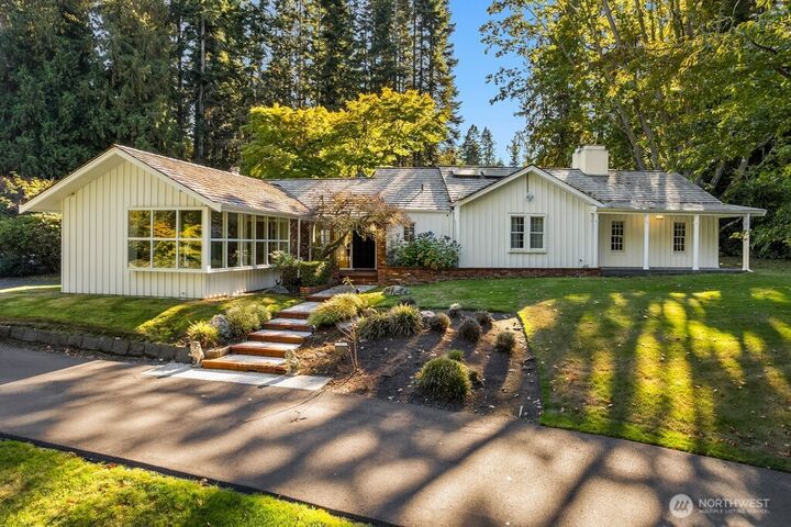 11110  Algonquin Road  Woodway WA 98020 photo