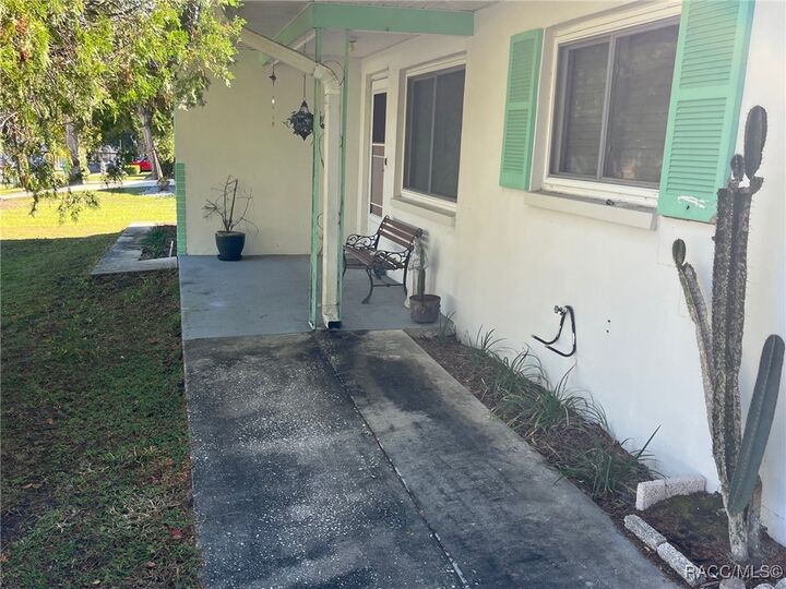 Property Photo: 6676 E Kent Street FL 34452