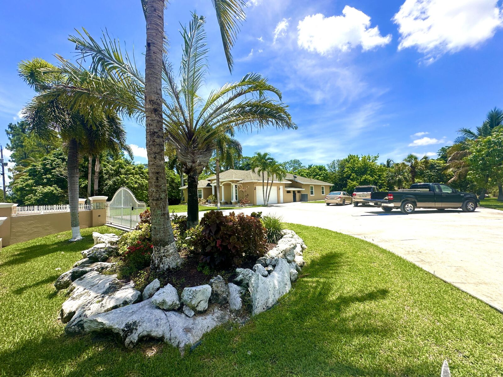 Property Photo:  17146 81st Lane N  FL 33470 