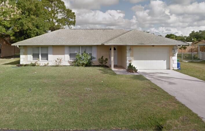 Property Photo:  513 SE Crosspoint Drive  FL 34983 