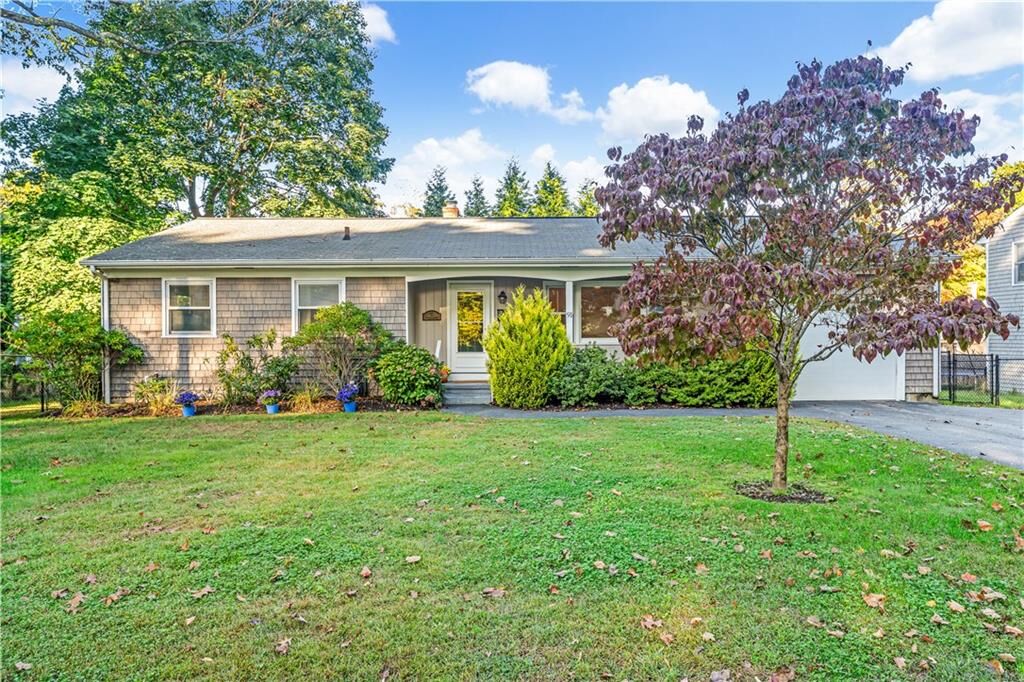 Property Photo:  91 Prospect Street  RI 02806 