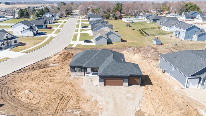 Property Photo:  909 Red Hawk Drive  WI 53563 