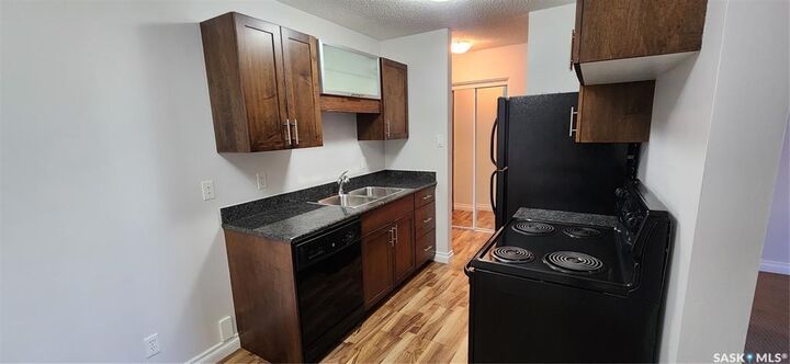 Property Photo: 115 Acadia Drive 10 SK S7H 4T8