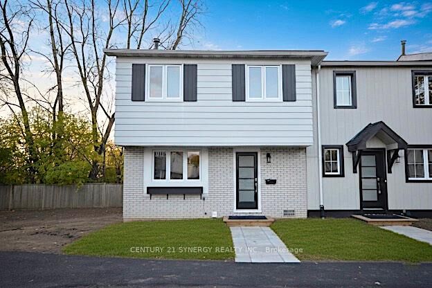 Property Photo:  660 Hochelaga Street 34  ON K1K 2E9 