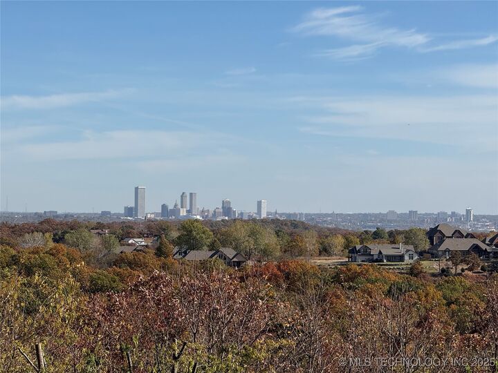 Property Photo:  1603 N McKinley Avenue  OK 74063 