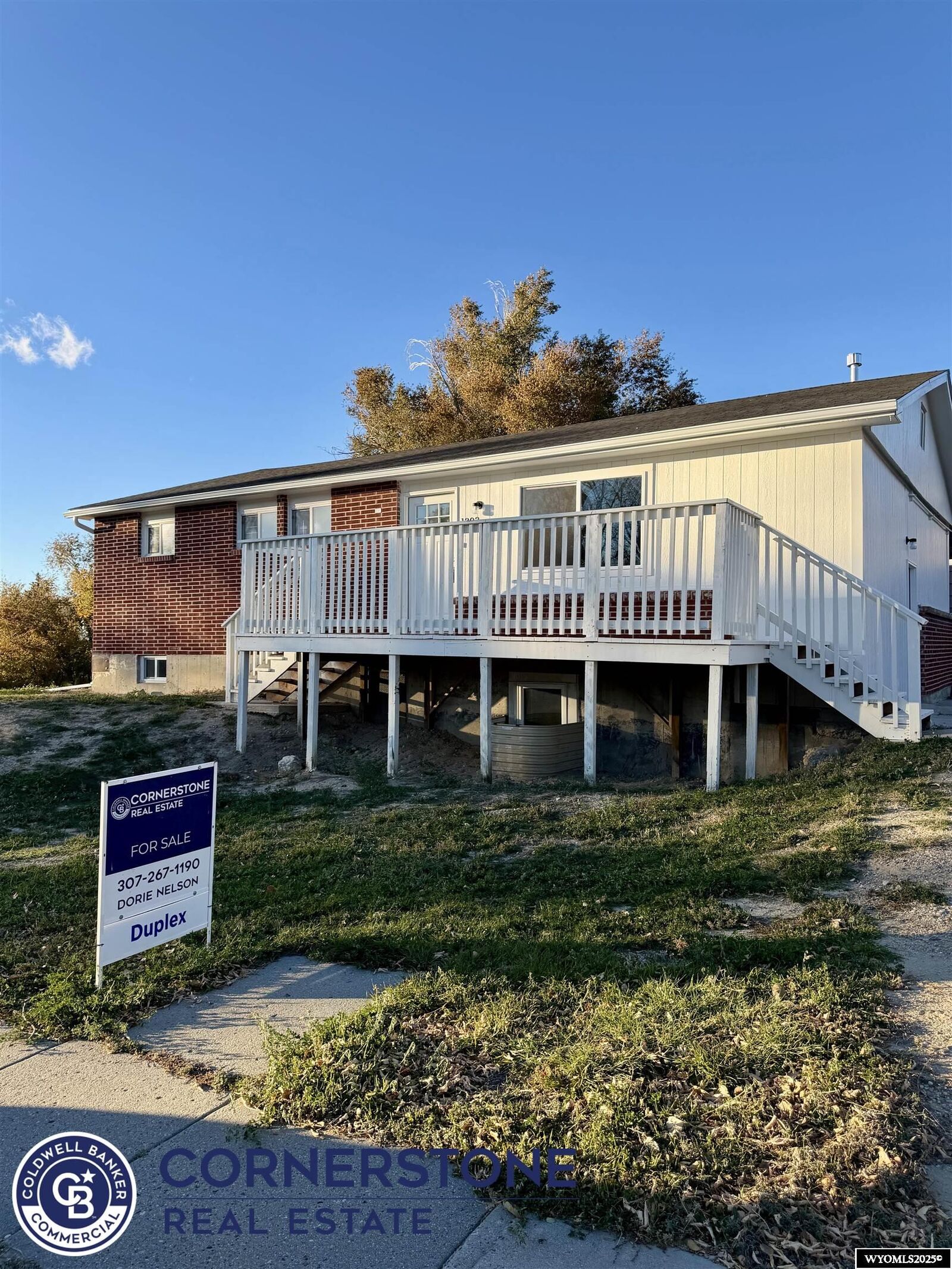 Property Photo: 1302 E 7th Street WY 82601