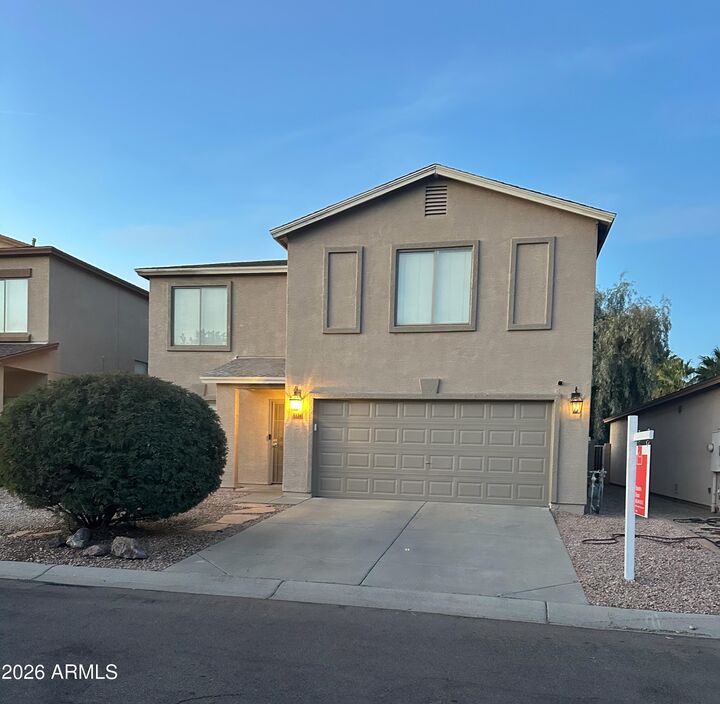 Property Photo:  1126 E Silktassel Trail  AZ 85143 