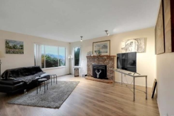 Property Photo: 7381 Grand Street BC V2V 3S3