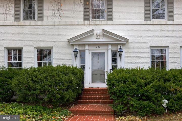 Property Photo:  226 E Caracas Avenue  PA 17033 