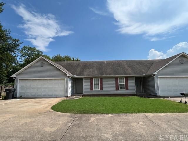 Property Photo:  106 Leggett  AR 72401 