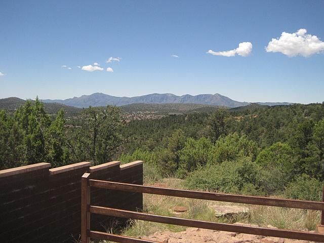 Property Photo: 1003 W Falcon Lookout Lane AZ 85541