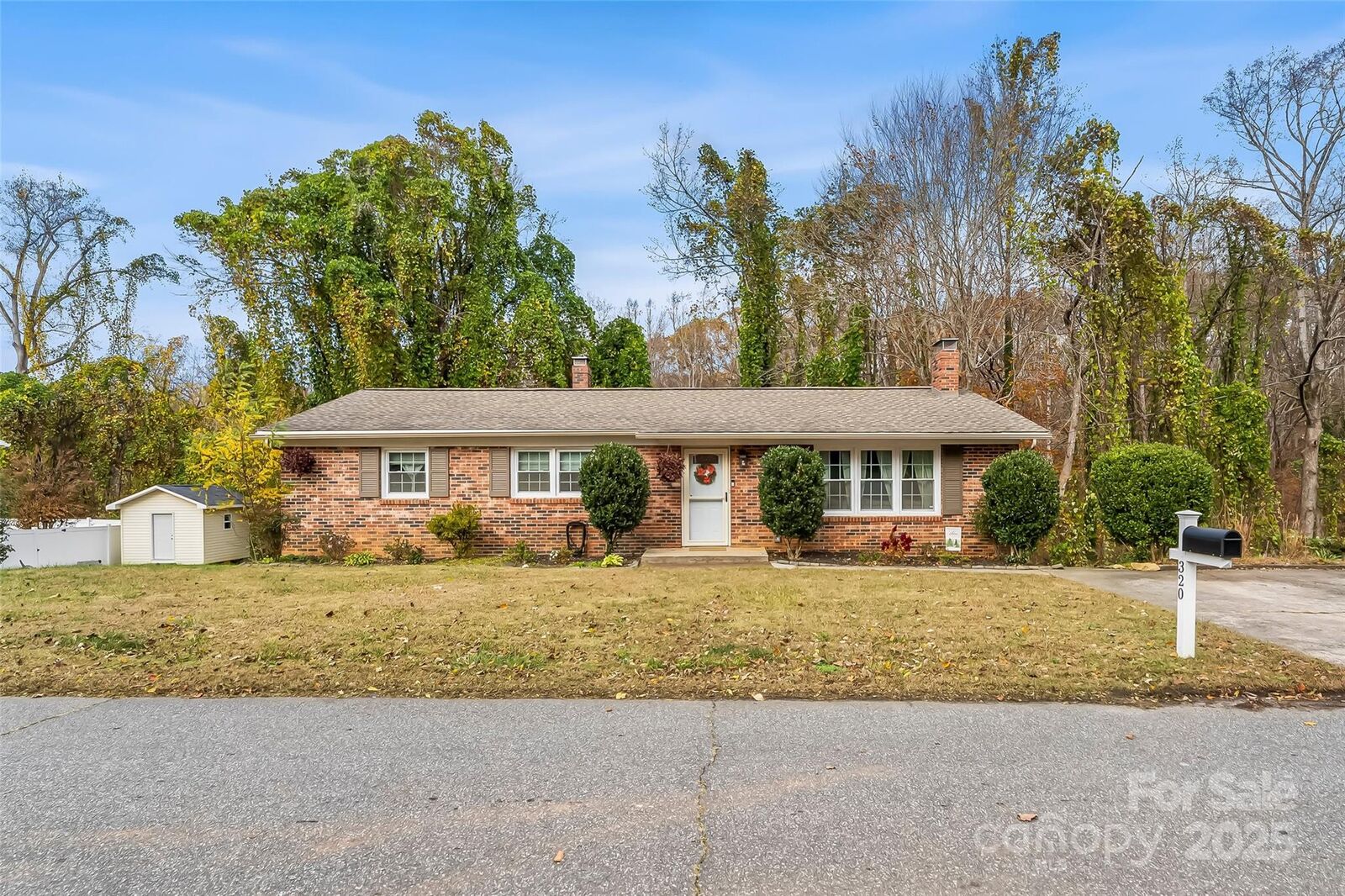 Property Photo:  320 Morehead Street  NC 28655 