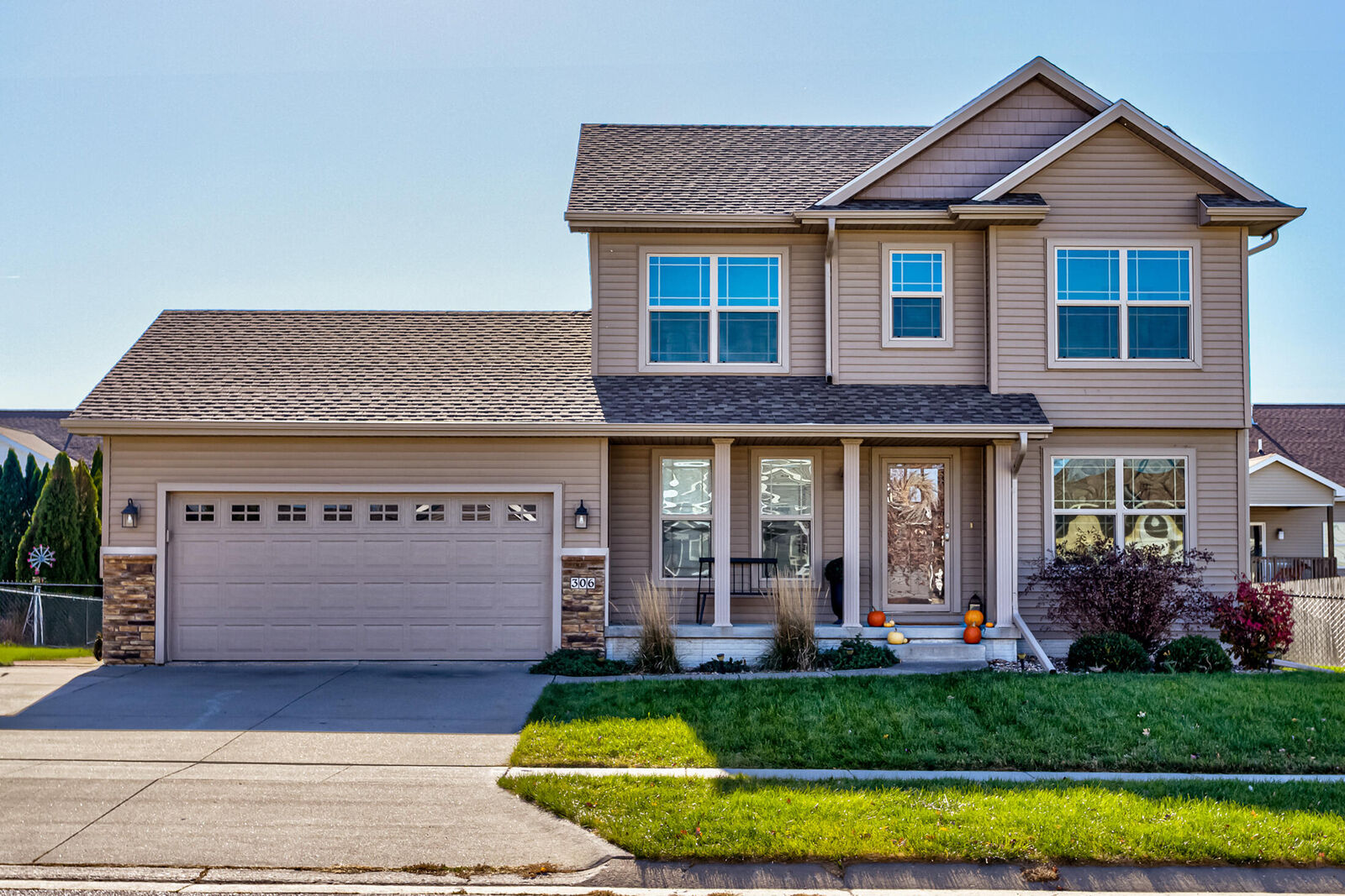 Property Photo:  306 Prairie View  IA 50105 