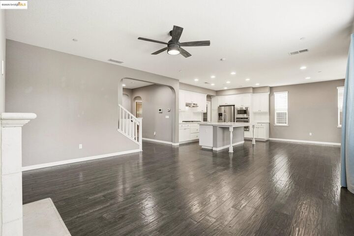 Property Photo: 8047 Westport Cir CA 94505