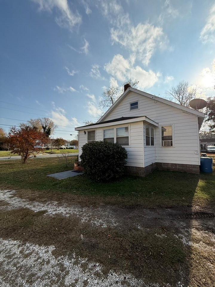 Property Photo: 35458 Upshur Neck Rd VA 23423