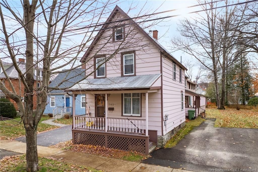 Property Photo:  762 Churchill Row  NB E3B 1P8 