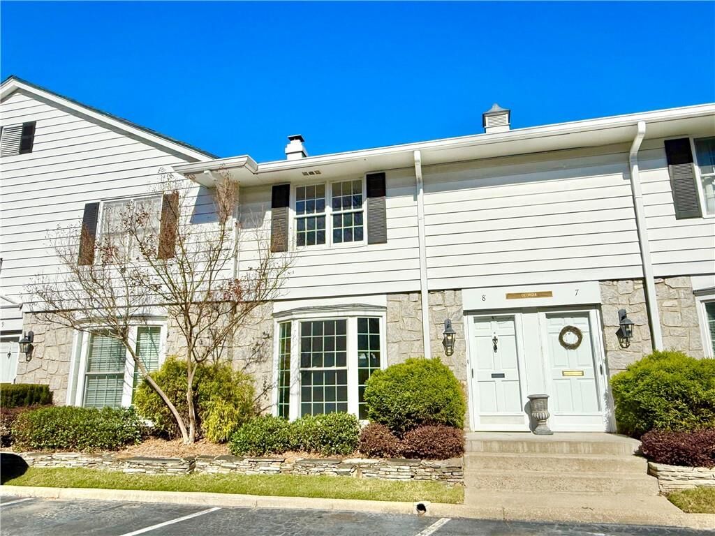 Property Photo:  136 Peachtree Memorial Drive NW Ga8  GA 30309 