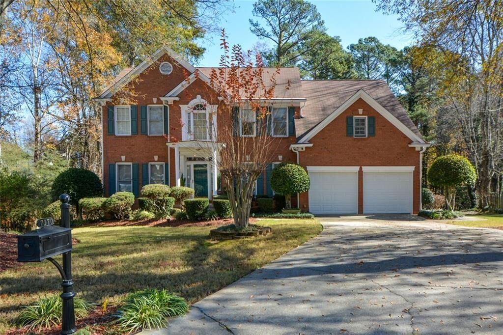 Property Photo: 7170 Collingsworth Place GA 30041