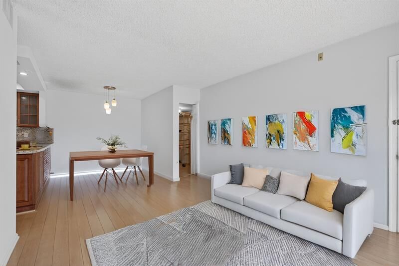 Property Photo: 130 Cypress Club Dr 307 FL 33060