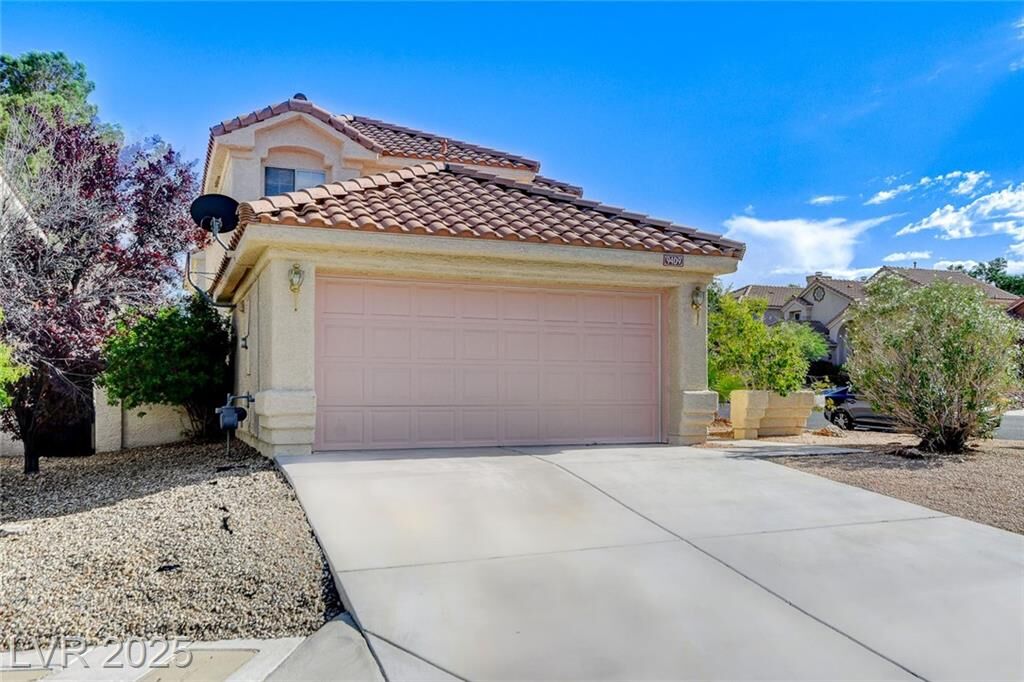 Property Photo: 9409 Hershey Lane NV 89134