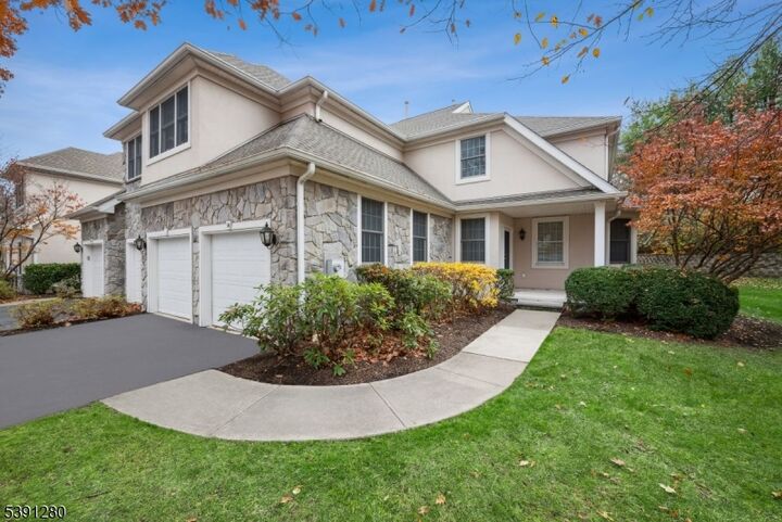 14 Hadley Ct  Bernards Twp. NJ 07920 photo