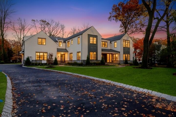 Property Photo:  44 Orchard Rd  NJ 07627 