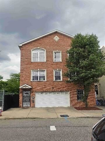 Property Photo: 289 Arlington Ave 3 NJ 07304