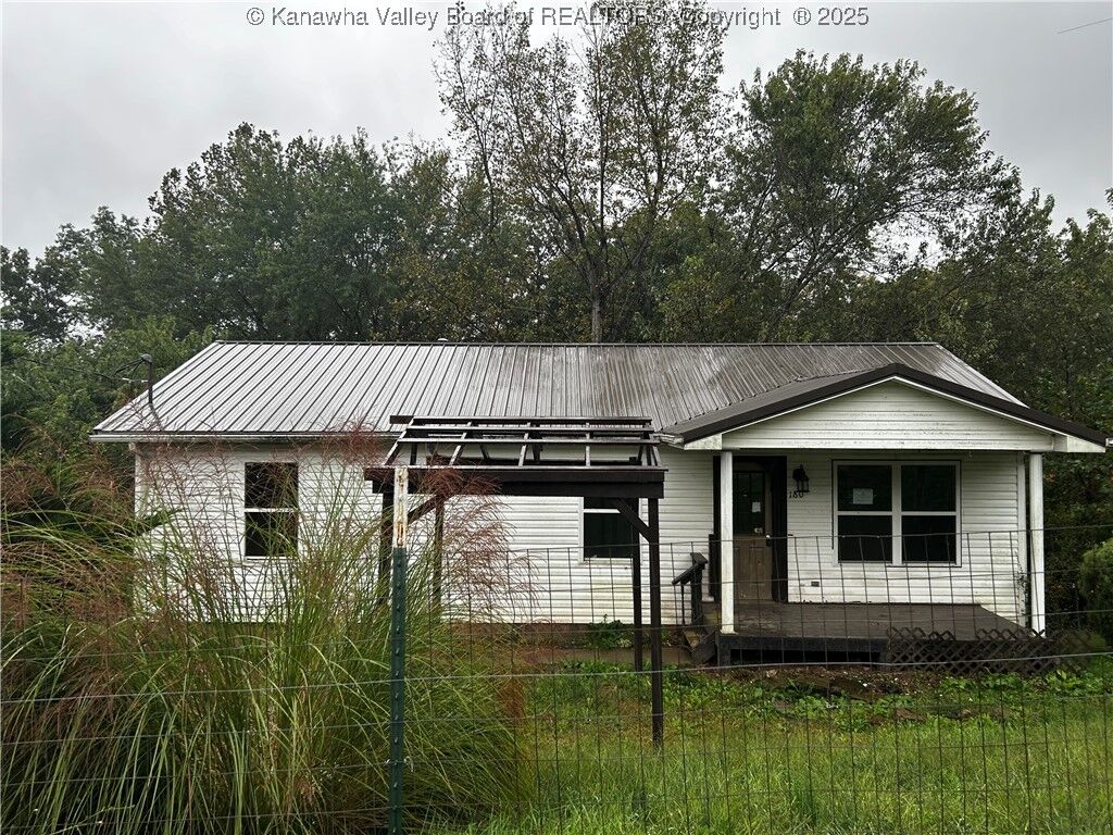 Property Photo:  180 Oak Addition Drive  WV 25276 