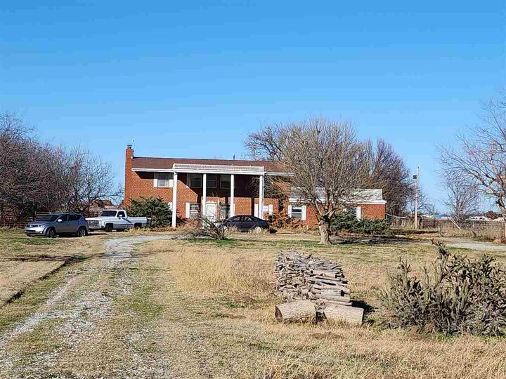 Property Photo:  11704 E Gore Blvd  OK 73501-3246 