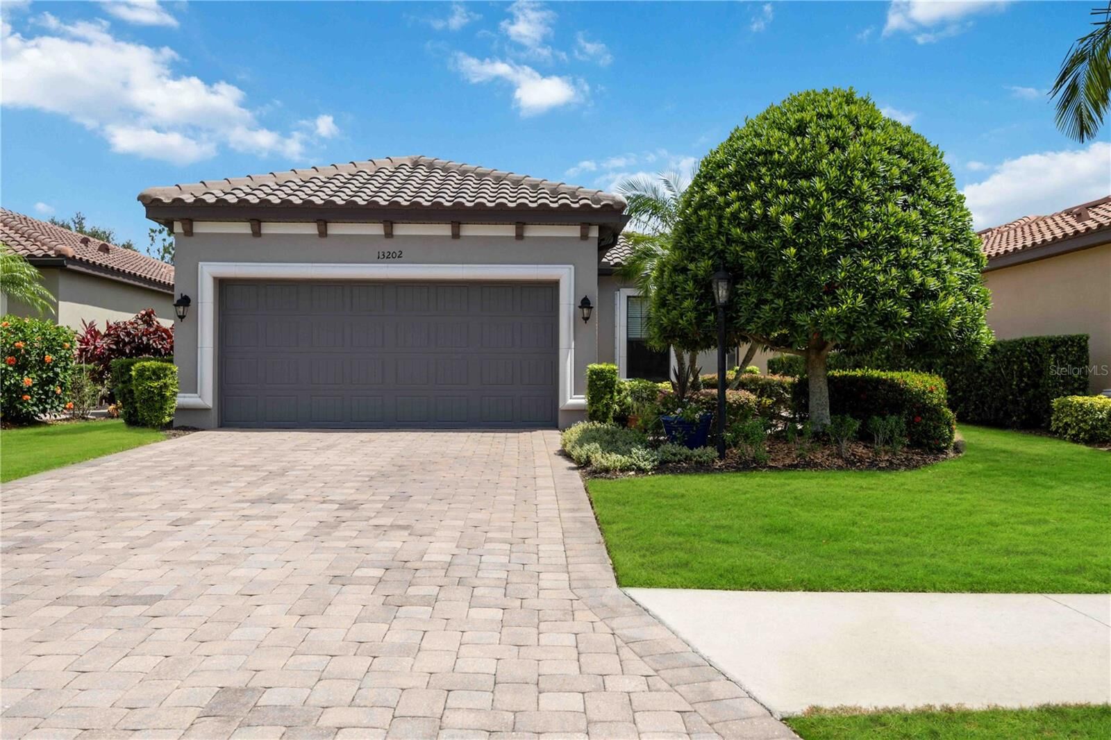 Property Photo: 13202 Torresina Terrace FL 34211