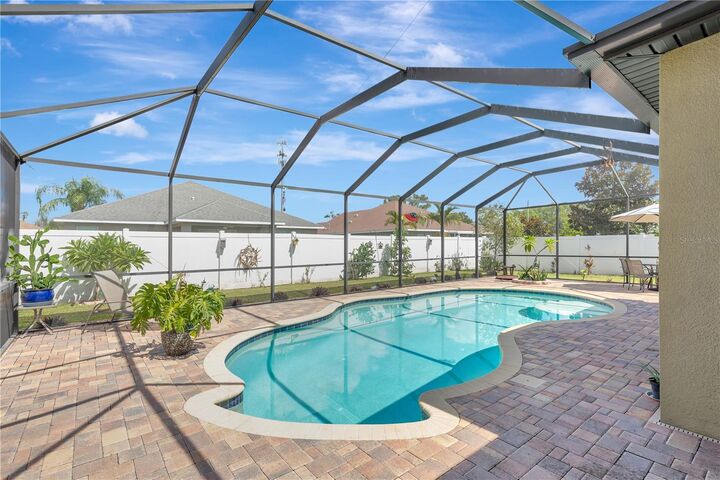 Property Photo: 1804 Via Palermo Street FL 33566