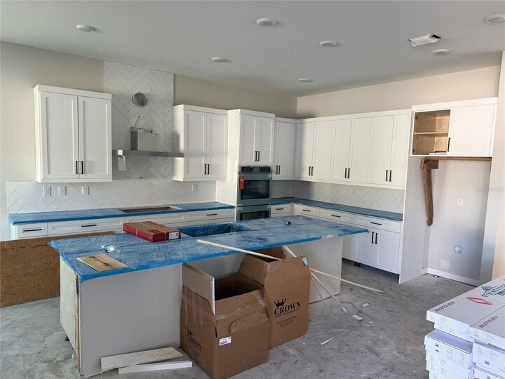 Property Photo:  3223 W Paxton Avenue  FL 33611 