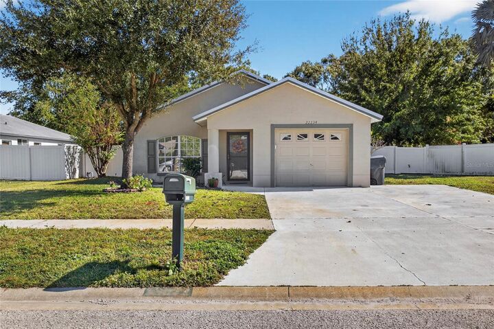 22234 Bell Harbor Drive  Land O Lakes FL 34639 photo