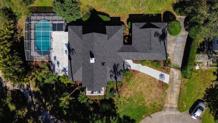 Property Photo:  506 Oakland Ter  FL 32746 