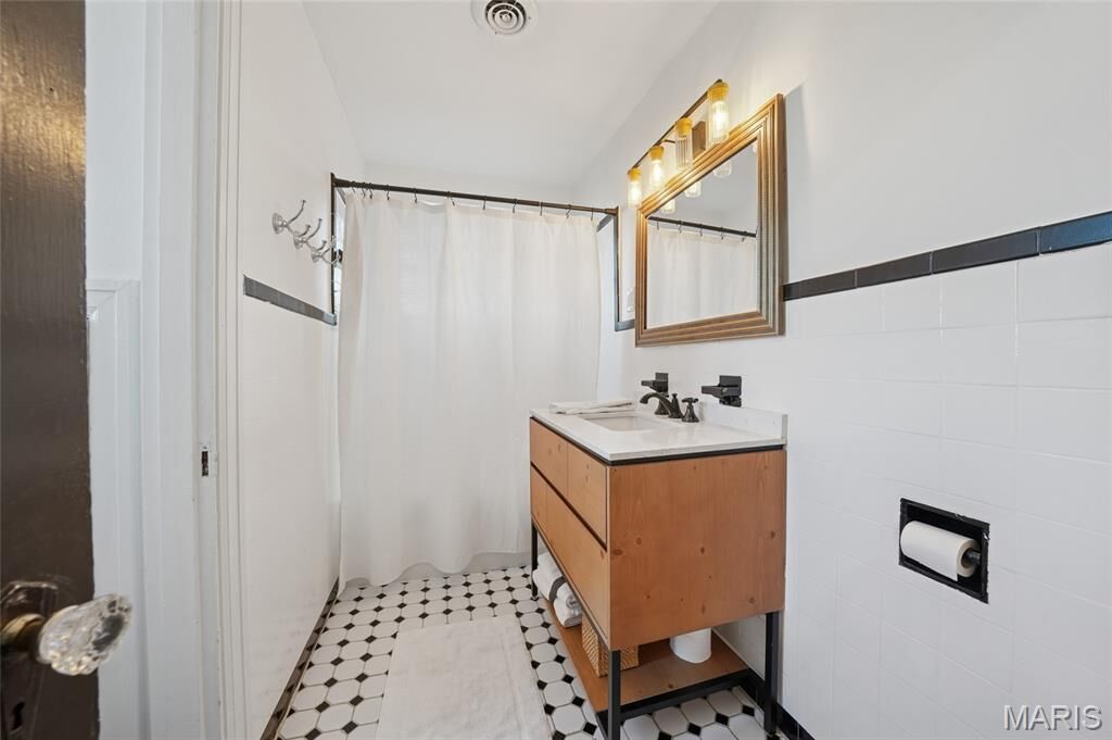 Property Photo:  514 Angenette Avenue  MO 63122 