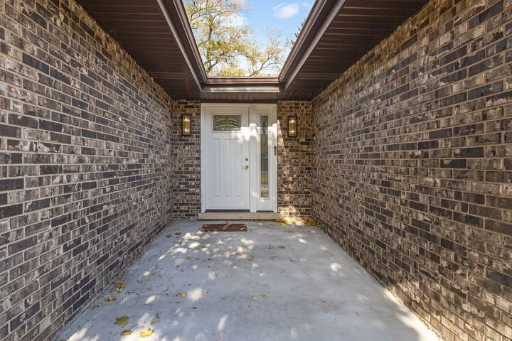 Property Photo:  6710 W Golfview Lane  IL 60463 