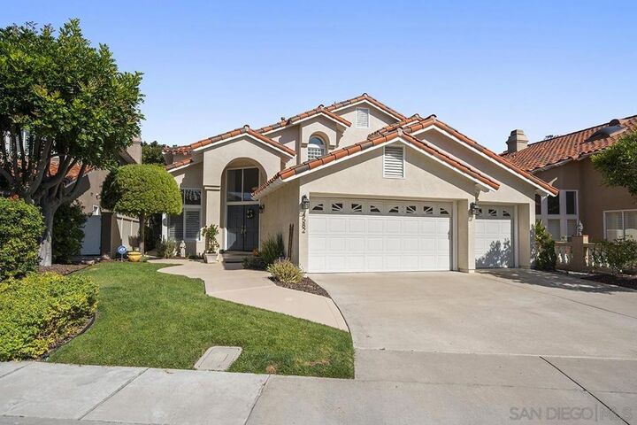 Property Photo: 4582 Mercurio St CA 92130