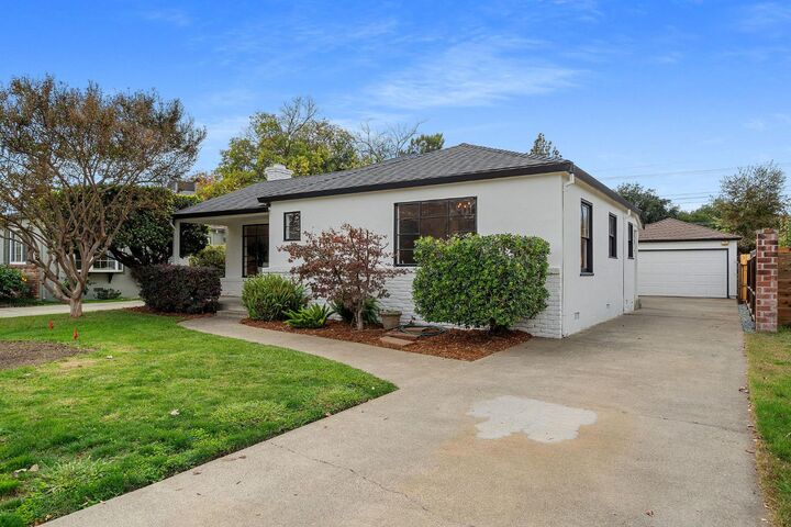 Property Photo:  5100 Gilgunn Way  CA 95822 