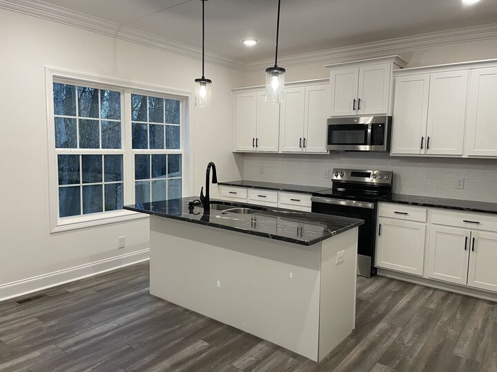 Property Photo:  693 Eva Agnes  TN 37042 