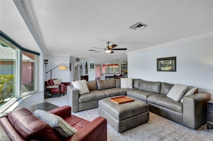 Property Photo:  4232 SE 8th Place  FL 33904 