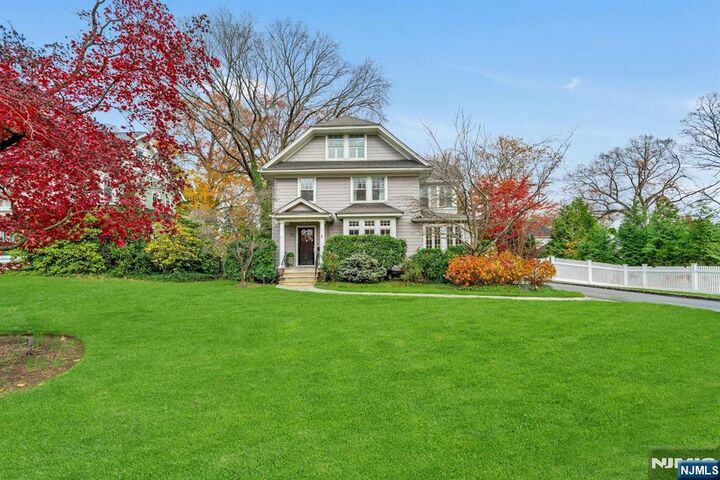 271 Orchard Place  Ridgewood NJ 07450 photo