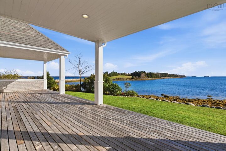 Property Photo: 85 Oak Wood Drive NS B0J 1J0