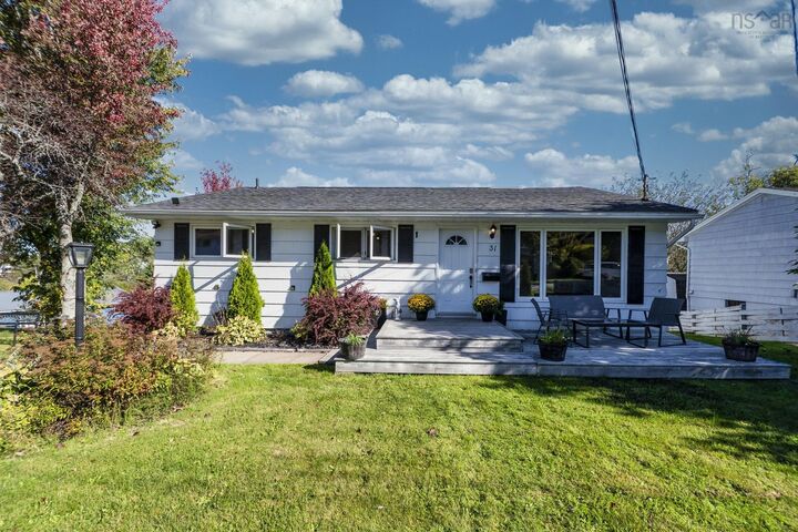 Property Photo: 31 Ridge Avenue NS B4C 2L5