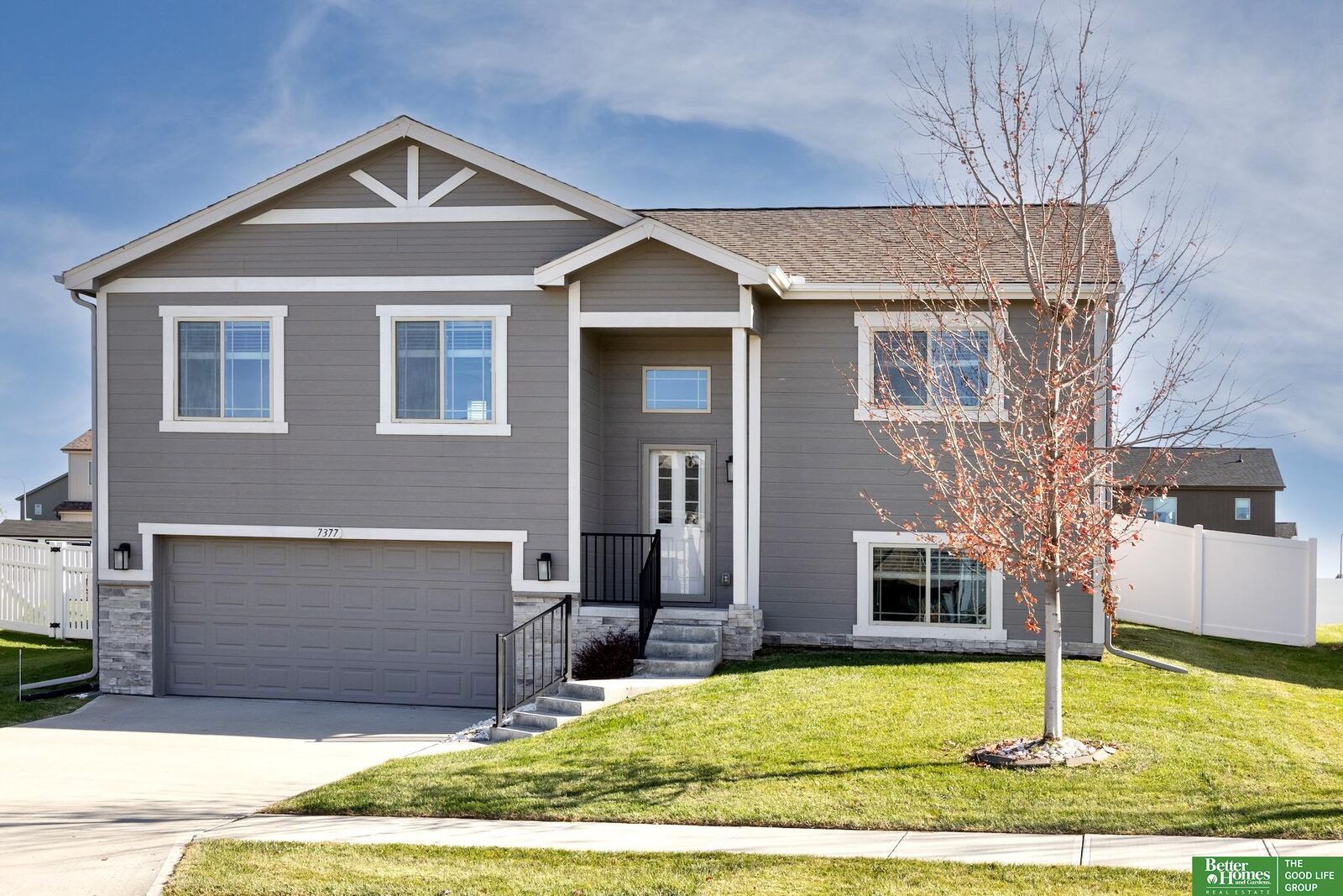 Property Photo:  7377 N 165 Street  NE 68007 