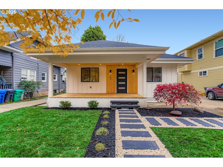 122 NE 44th Ave  Portland OR 97213 photo