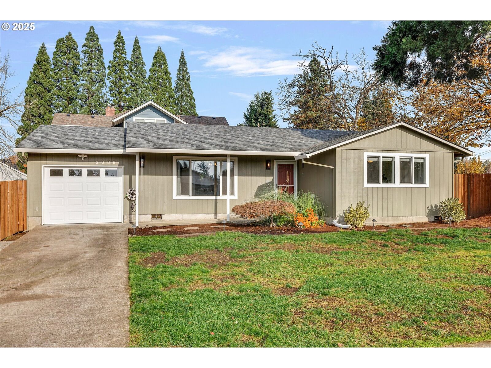 Property Photo:  2389 F St  OR 97032 