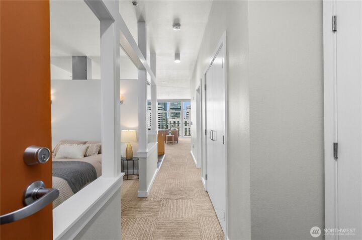 Property Photo: 303 E Pike Street 602 WA 98122