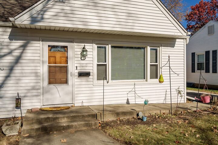 Property Photo:  3020 Barrington Place  IL 61107 