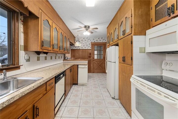 26 Chardon Drive  Portsmouth RI 02871 photo