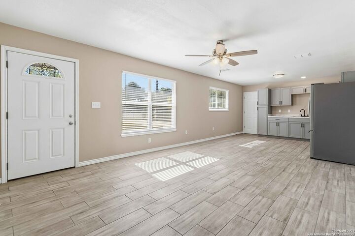 Property Photo: 5071 Wildflower TX 78228